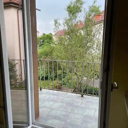 Ferienwohnung Im Winzler Viertel Apartment *